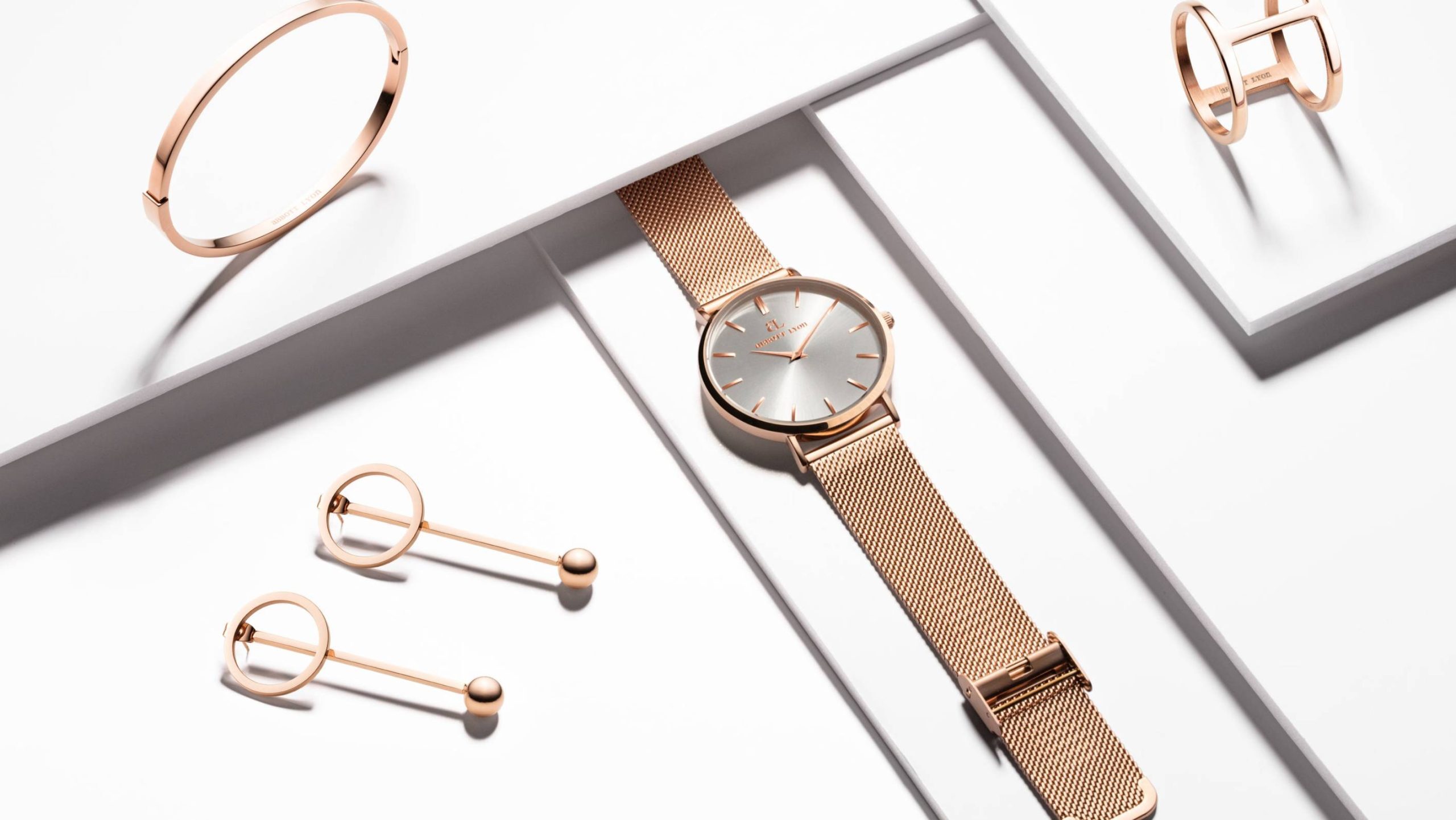 watch-by-abbot-lyon